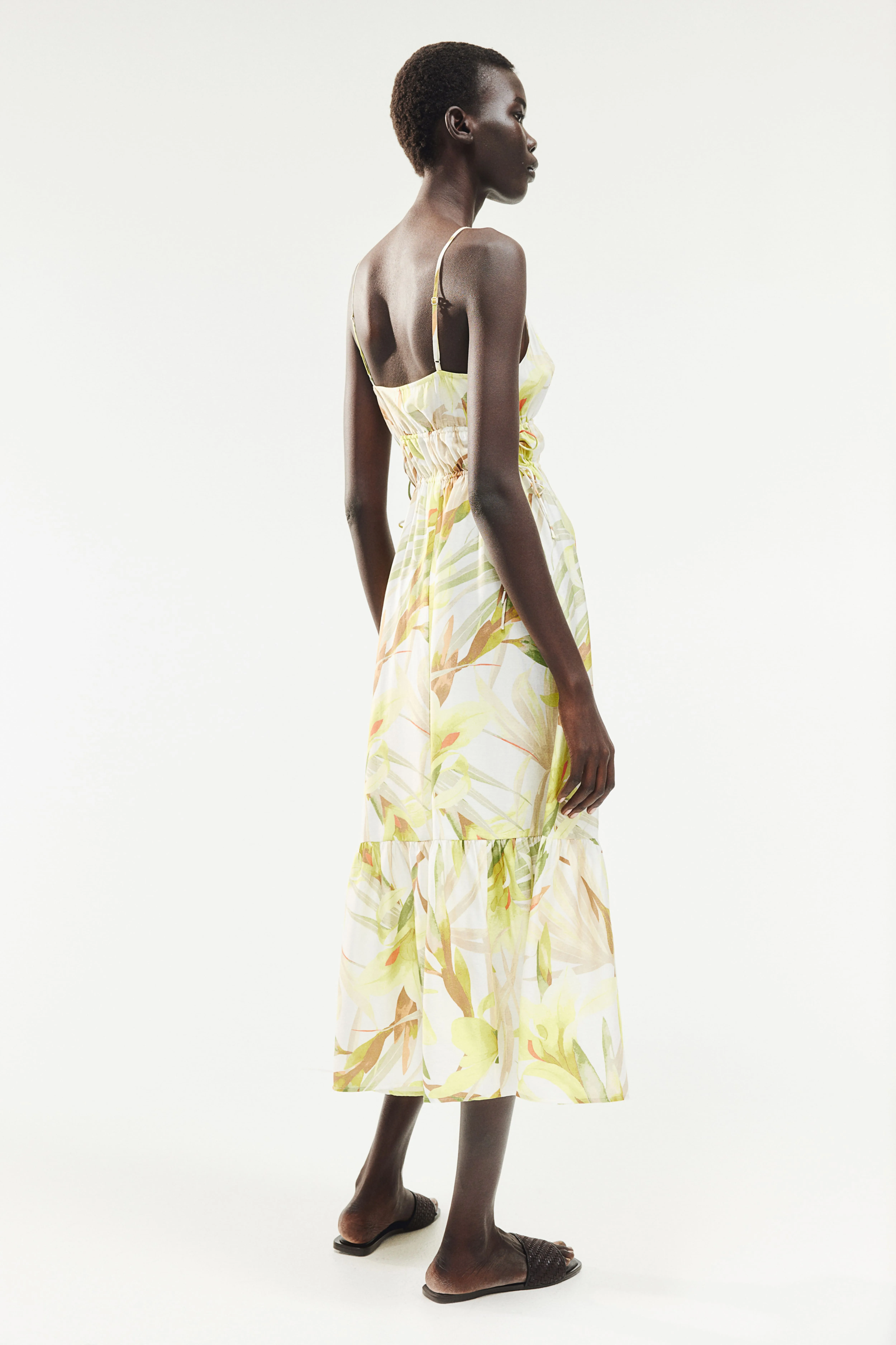 Drawstring-detail maxi dress - Deep neckline - Sleeveless - White/Yellow floral - Ladies | H&M GB