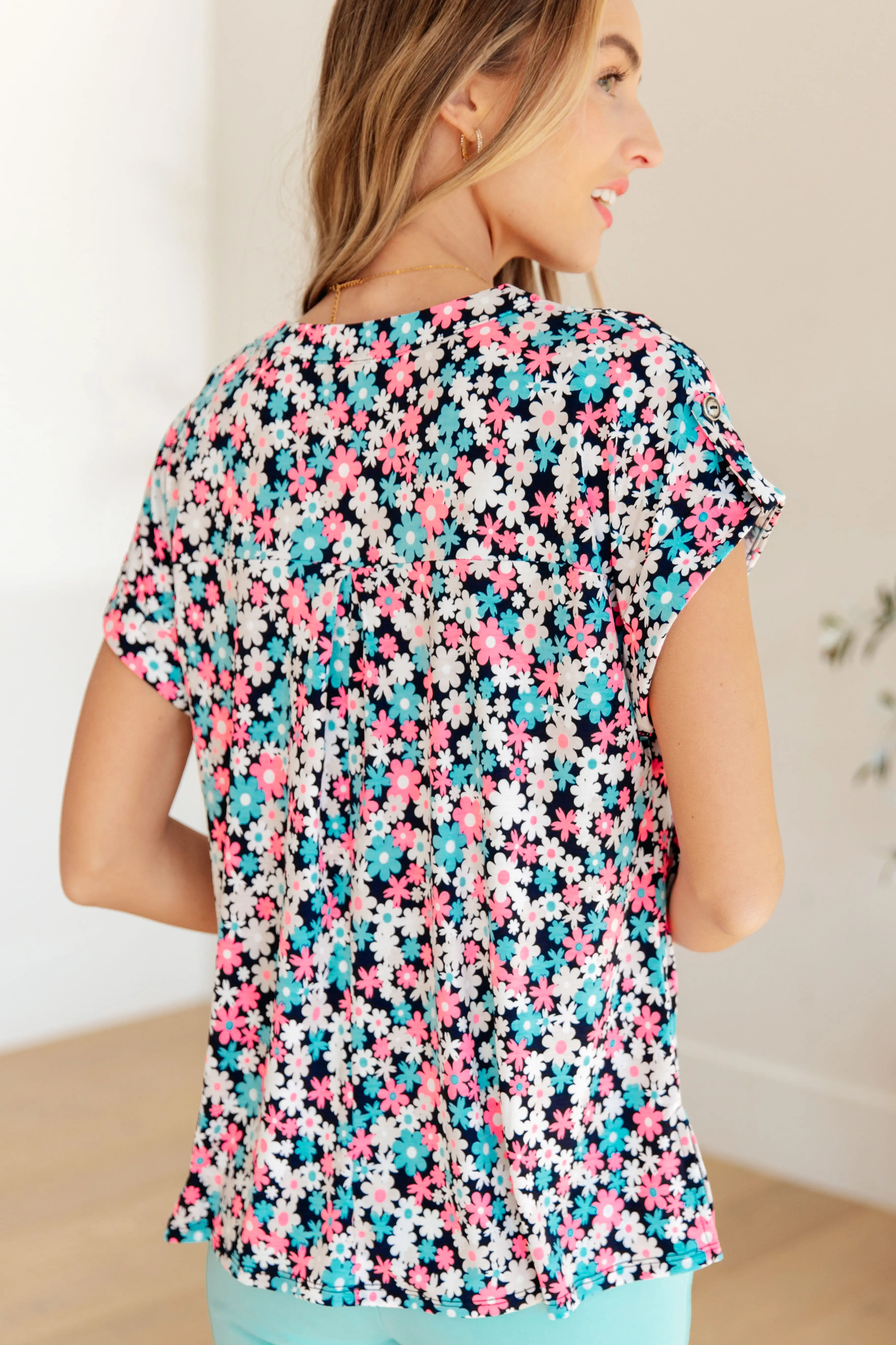 Lizzy Cap Sleeve Top in Navy and Hot Pink Floral