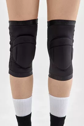 Queen High Matter Knee Pads - Sleek Black