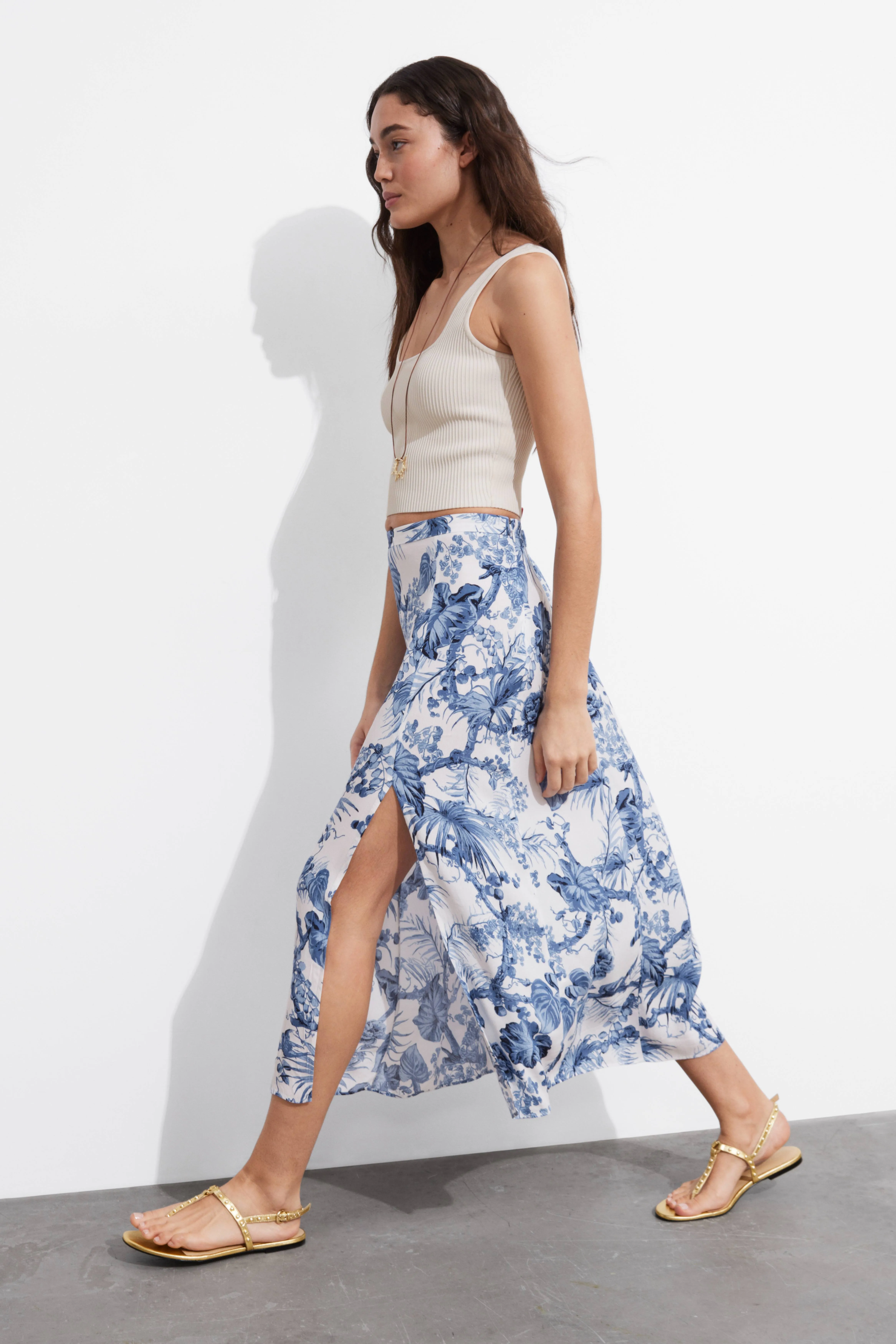 Side Slit Midi Skirt - High waist - Midi - Lilac Florals - Ladies | H&M GB