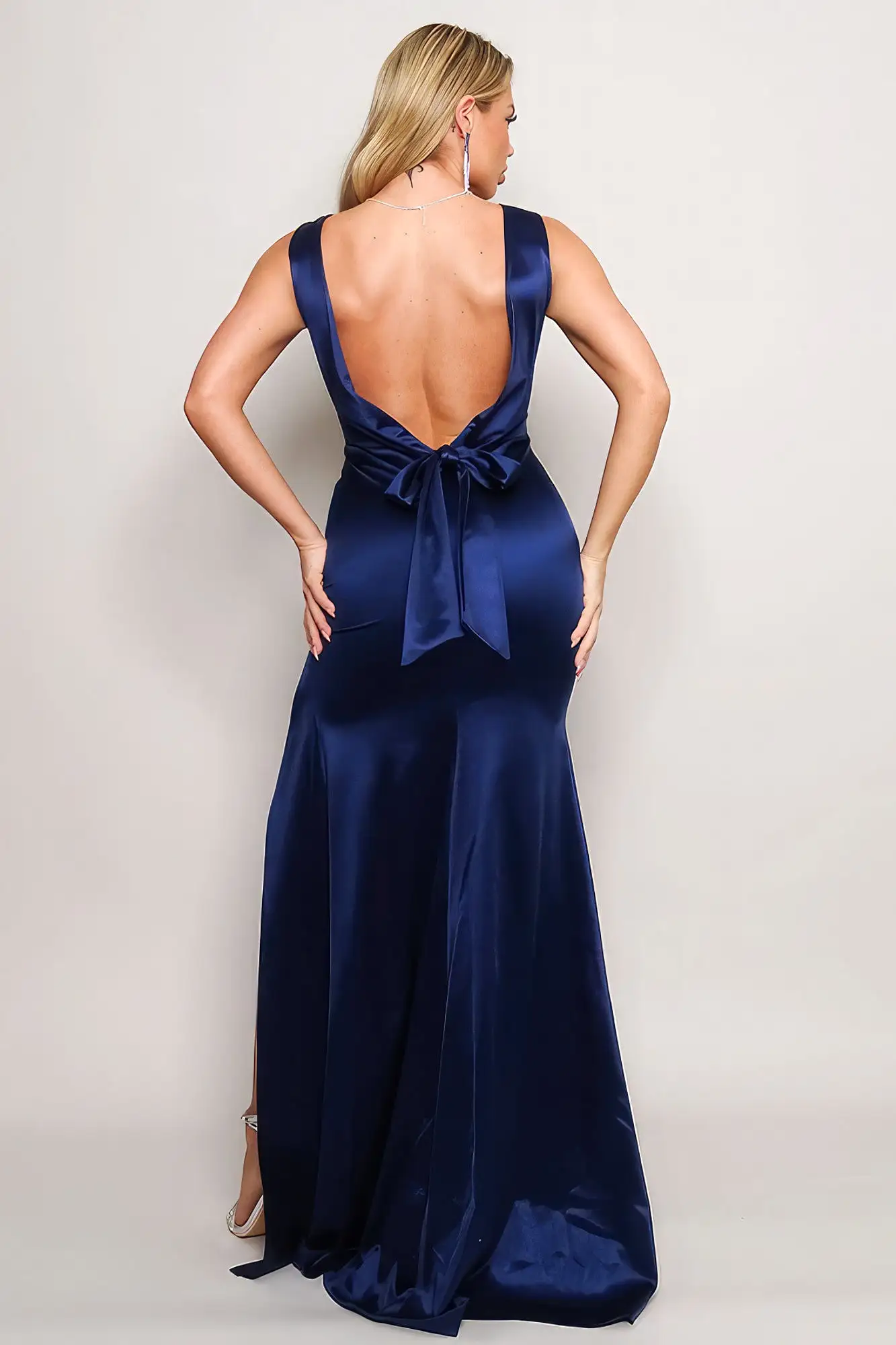 Sleeveless Deep V Low Back Bow Maxi Dress